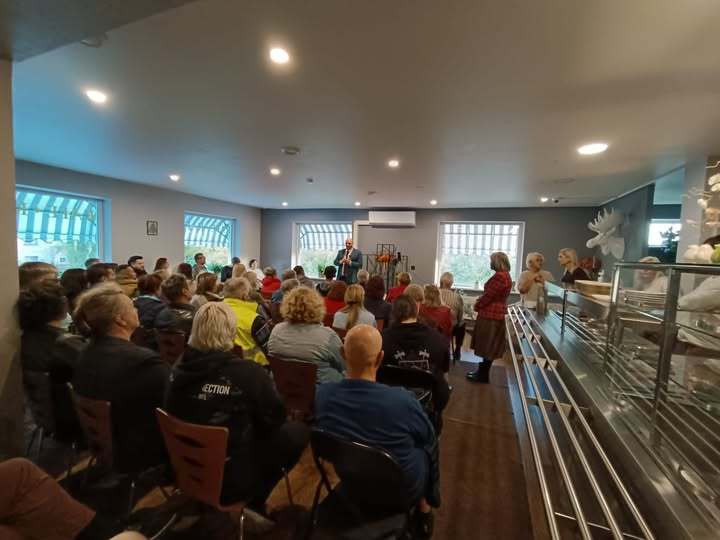 🤝 Viskaļu apkaimes iedzīvotāju tikšanās ar Jelgavas mēru Mārtiņu Daģi